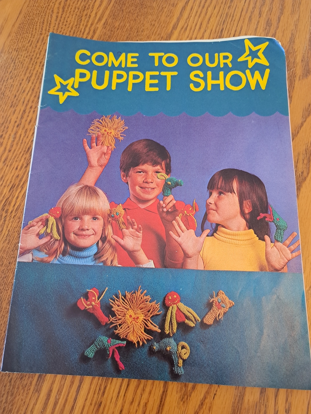 🎉3/$15🎉Come To Our Puppet Show Kids Knitting Pattern Book